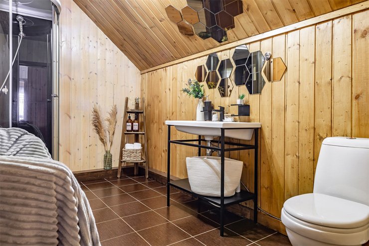 Коттедж 6-местный № 1 (Два этажа уюта у реки)