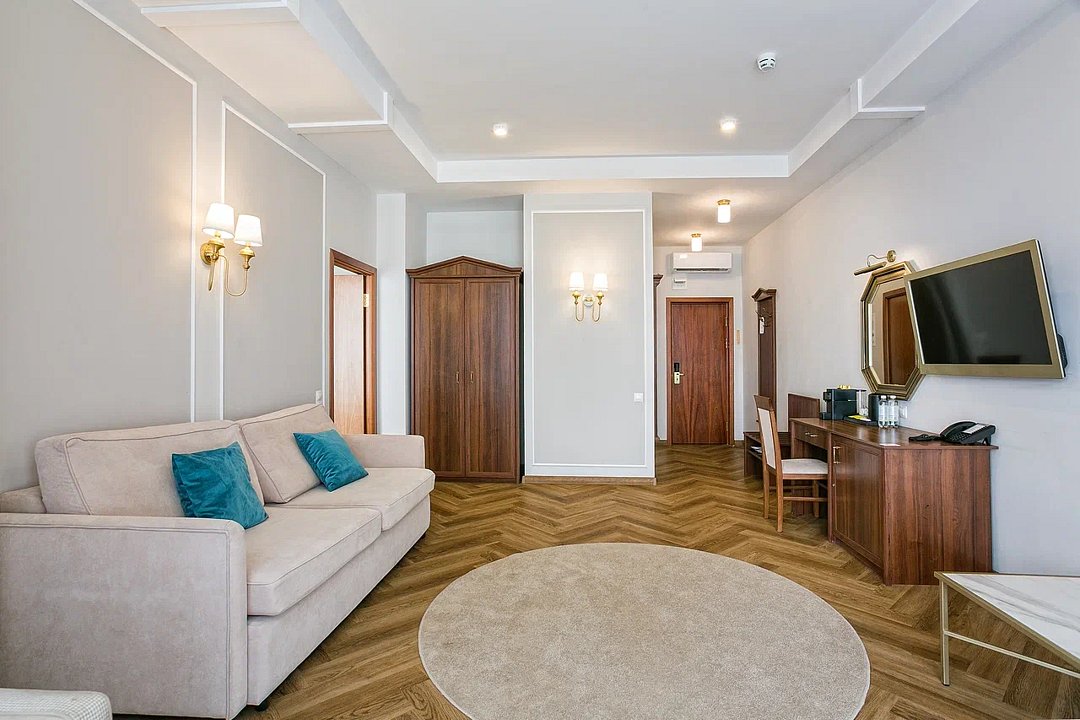 Люкс 2-местный 2-комнатный (море)