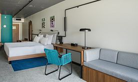 Улучшенный номер - с 1 двуспальной или 2 односпальными кроватями, Отель Novotel Владивосток, Владивосток