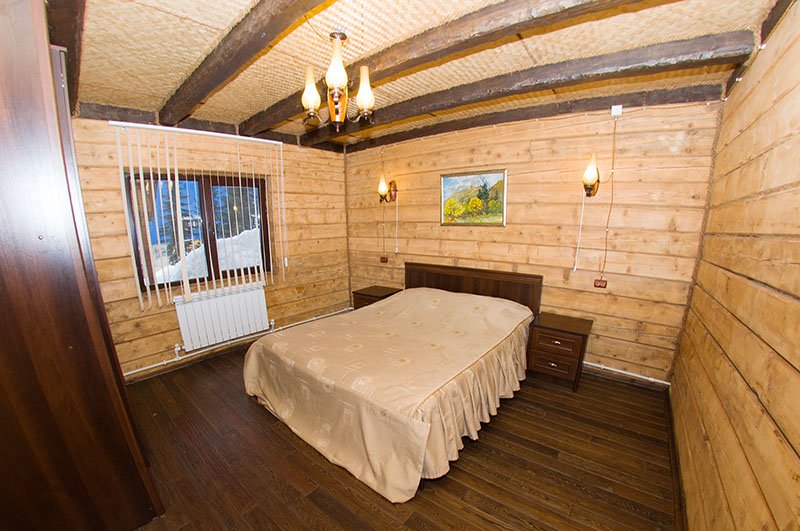 Коттедж 8-местный