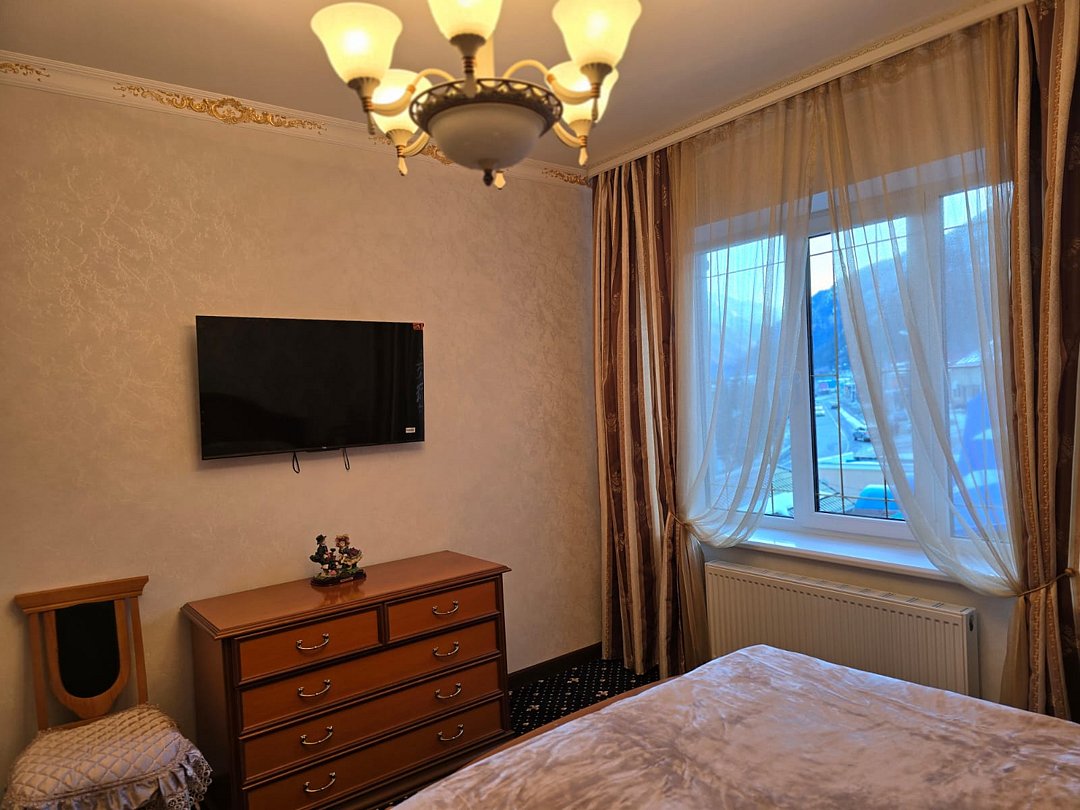 Люкс 4-местный 2-комнатный