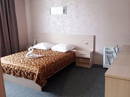 Улучшенный СТАНДАРТ двухместный с одной кроватью (double), Отель Созвездие Медведицы, Лесосибирск