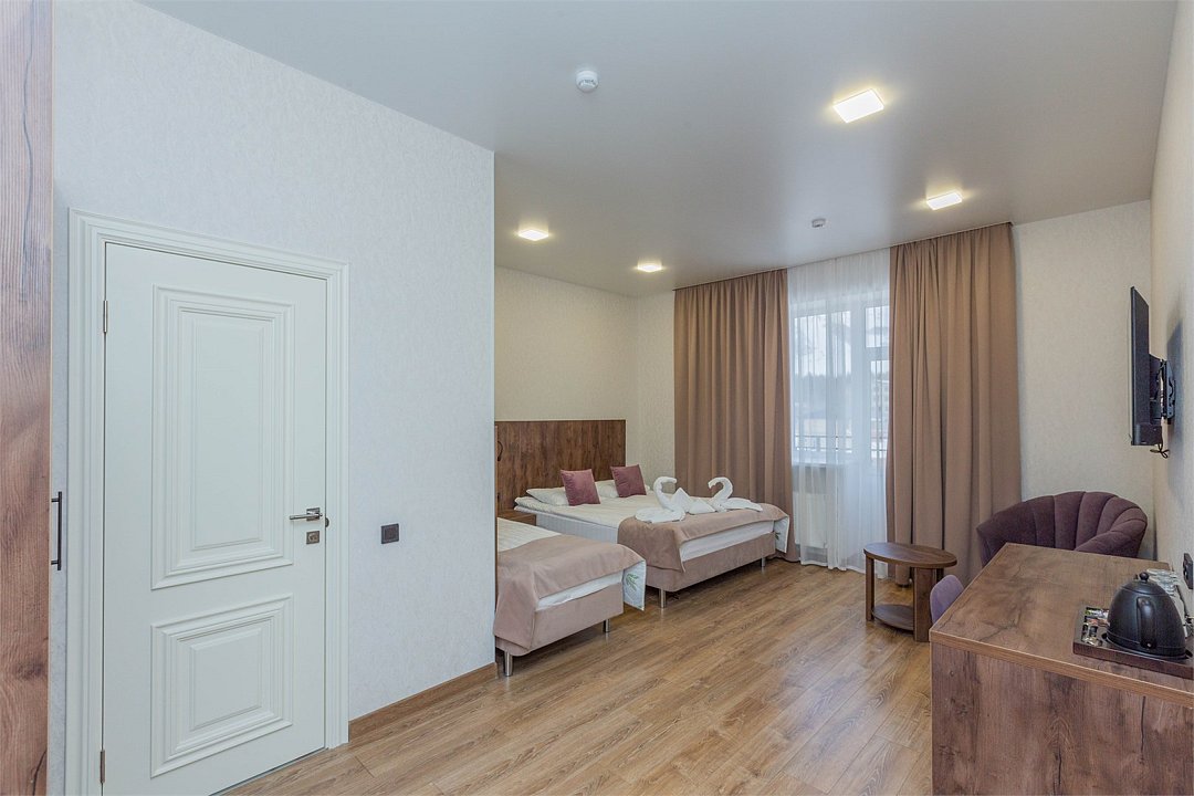 Номер 3-местный 1-комнатный (с балконом)