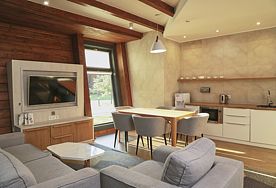 Townhouse Familia Pet с балконом и с красивым видом из окна, Отель Les Art Resort, Рузский район