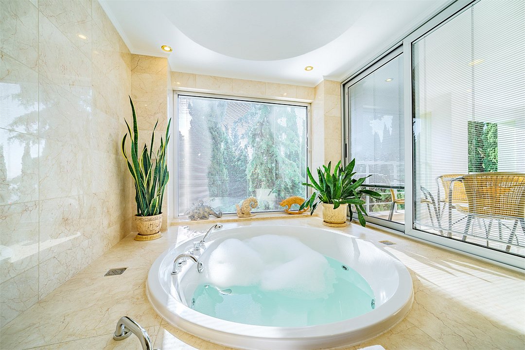 Апартаменты 2-местный 1-комнатный (с джакузи, на 3-м этаже ресторана Море )