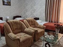 ПОЛУ ЛЮКС: однокомнатный трёхместный номер с тремя раздельными кроватями, Гостиница Зама, Грозный