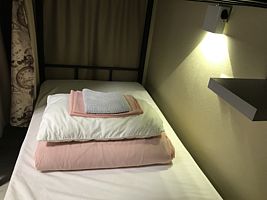 Нижнее спальное место Правая и Левая комнаты, Женские Апартаменты Уютная Кровать, Калининград