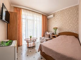 3-х мест стандарт с балконом, Отель Ольга, Анапа