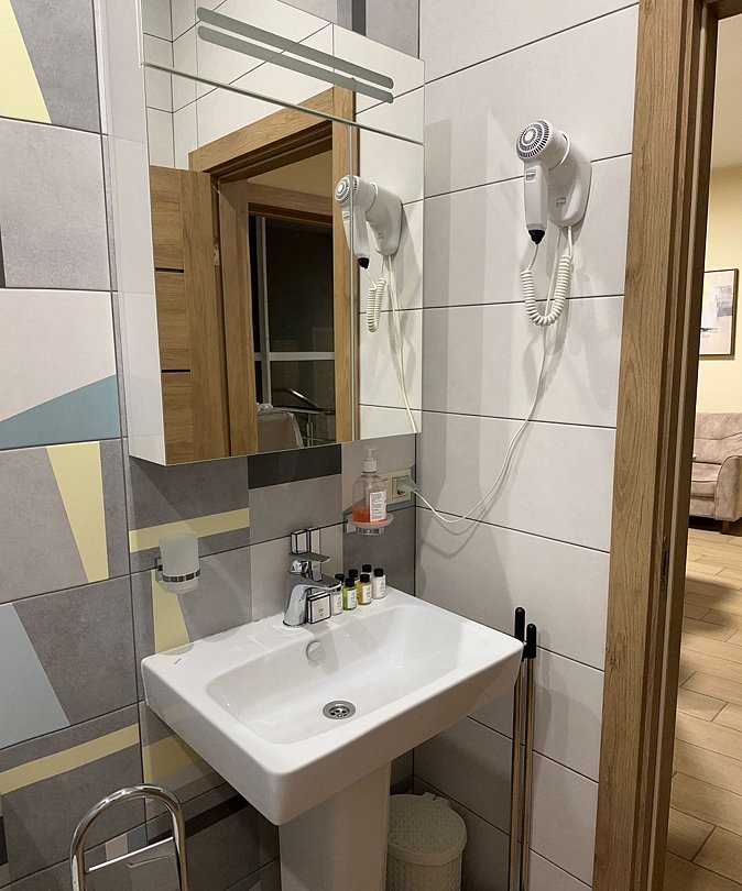 Люкс 4-местный 2-комнатный