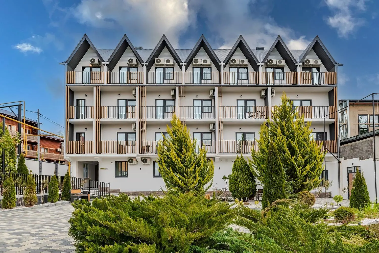 Отель Cosmos Smart Sochi Tivoli Hotel, Лазаревское, Краснодарский край