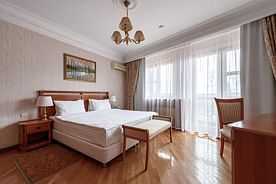 Улучшенный сьют, Загородный отель Теплеево резорт, деревня Рогозинино