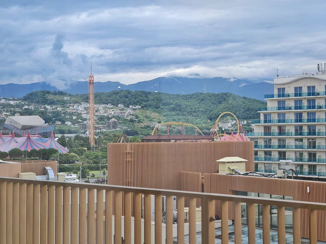 Апартаменты Люкс 4-местный 2-комнатный (вид на горы)