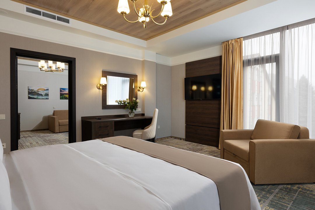 Апартаменты 2-местный (с балконом и видом на горы)