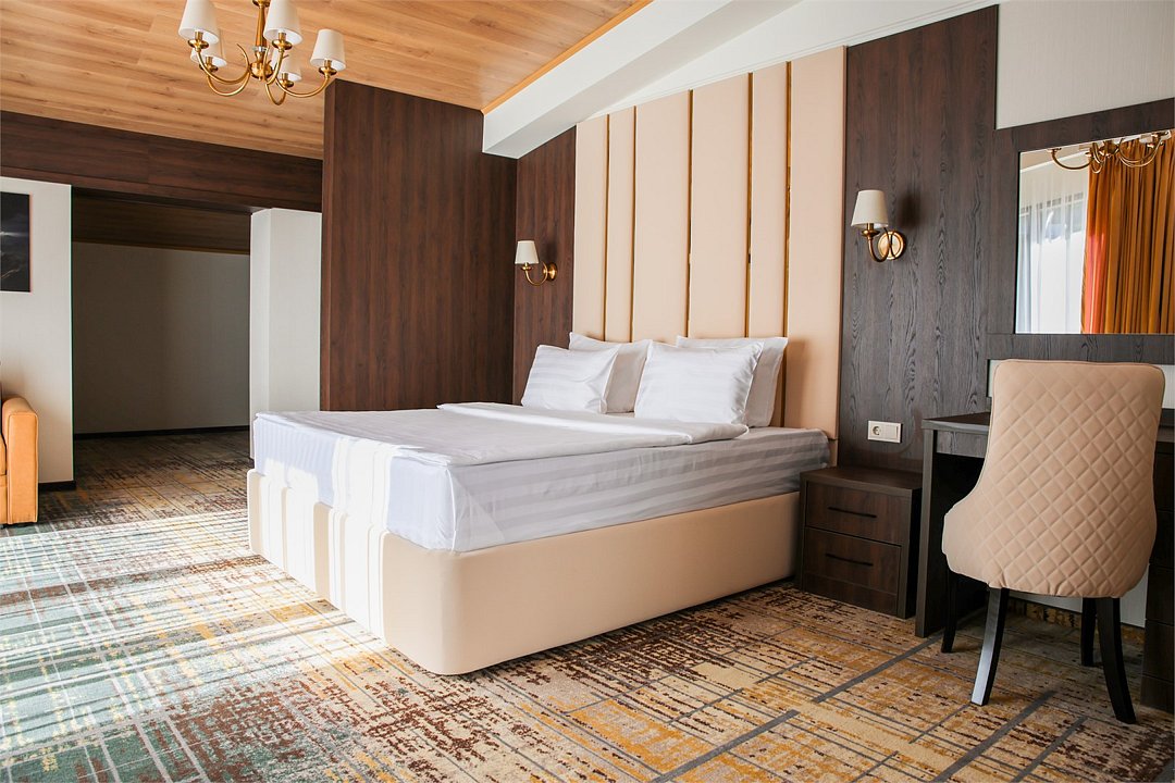 Апартаменты 2-местный (с балконом и видом на горы)