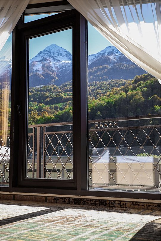 Апартаменты 2-местный (с балконом и видом на горы)