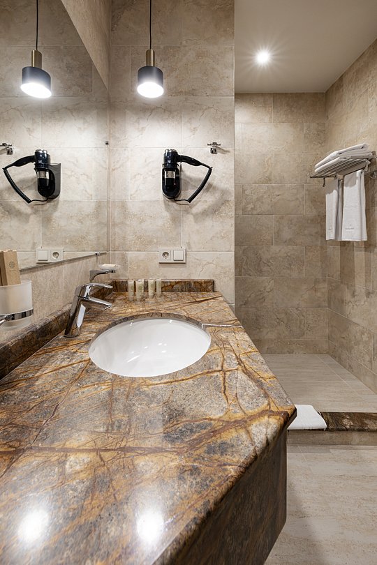 Апартаменты 2-местный (с балконом и видом на горы)