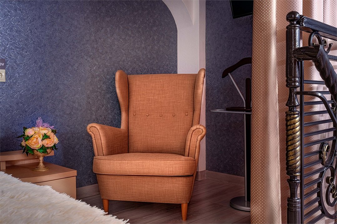 Люкс 4-местный 2-уровневый (с гидромассажной ванной)