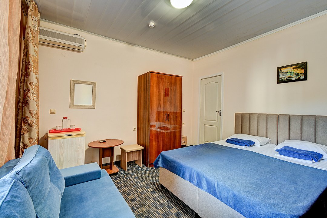 Стандартный 2-местный (с балконом, 1 этаж, корпус 1)