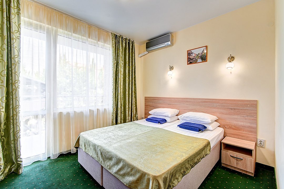 Стандартный 2-местный (с балконом, корпус 1,2)