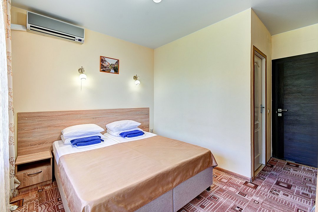 Стандартный 2-местный (с балконом, корпус 1,2)