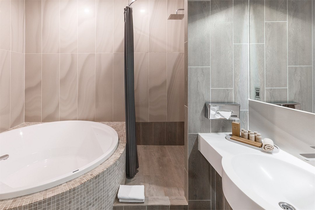 Люкс 2-местный 3-комнатный (King)