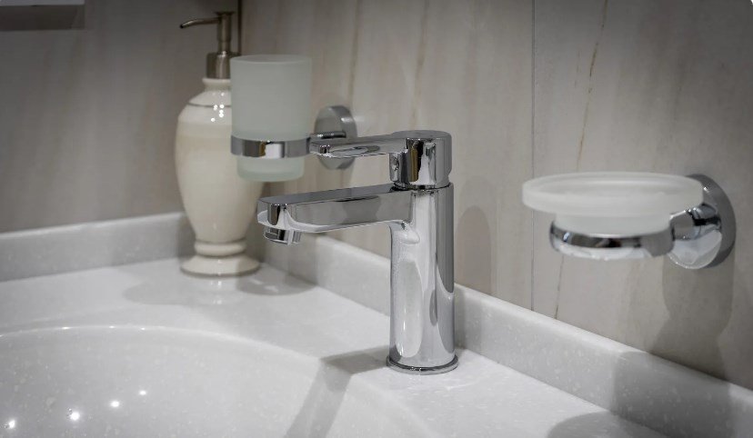 Люкс 4-местный 2-комнатный (с видом на море)