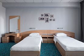 Двухместный номер Standard с 2 комнатами 2 отдельные кровати, Отель Marins Park Hotel Ростов, Ростов-на-Дону