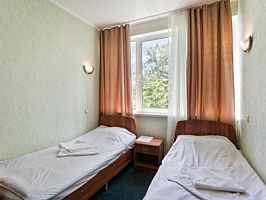Стандарт В (север), Гостиница Чайка, Гурзуф