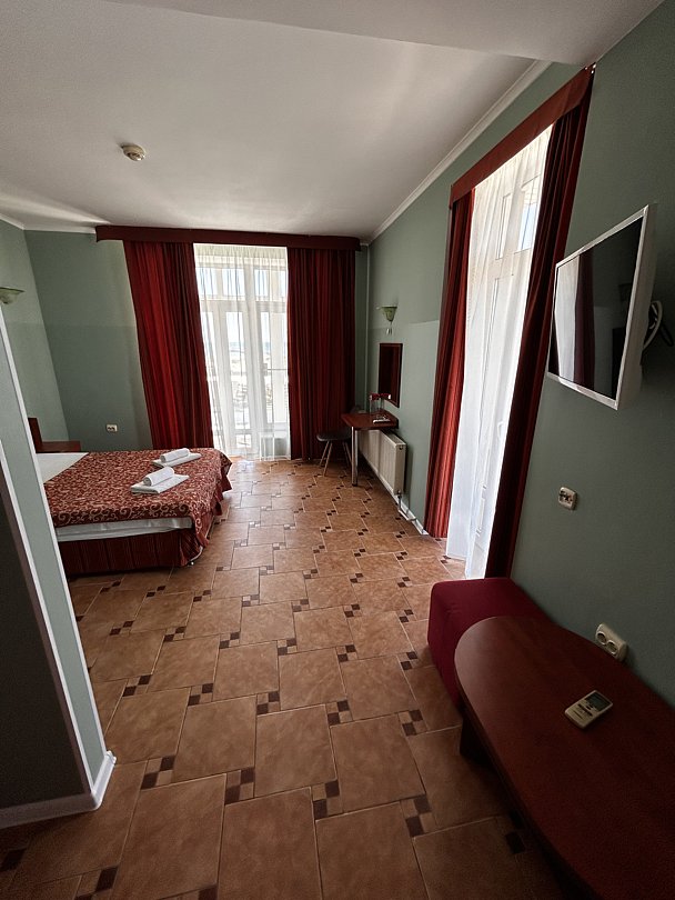 Студио 3-местный (3)