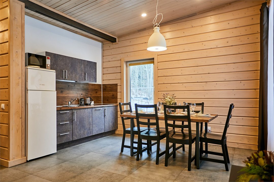 Коттедж 4-местный 2-комнатный (DBL, с сауной)