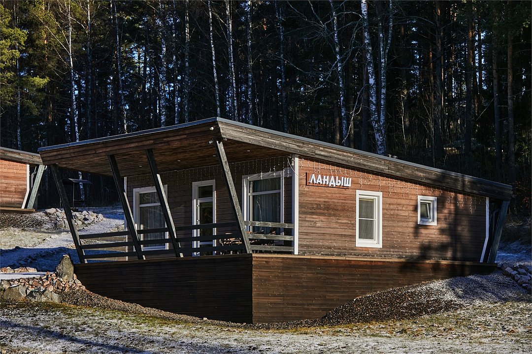 Коттедж 4-местный 2-комнатный (TWIN/DBL, с сауной)