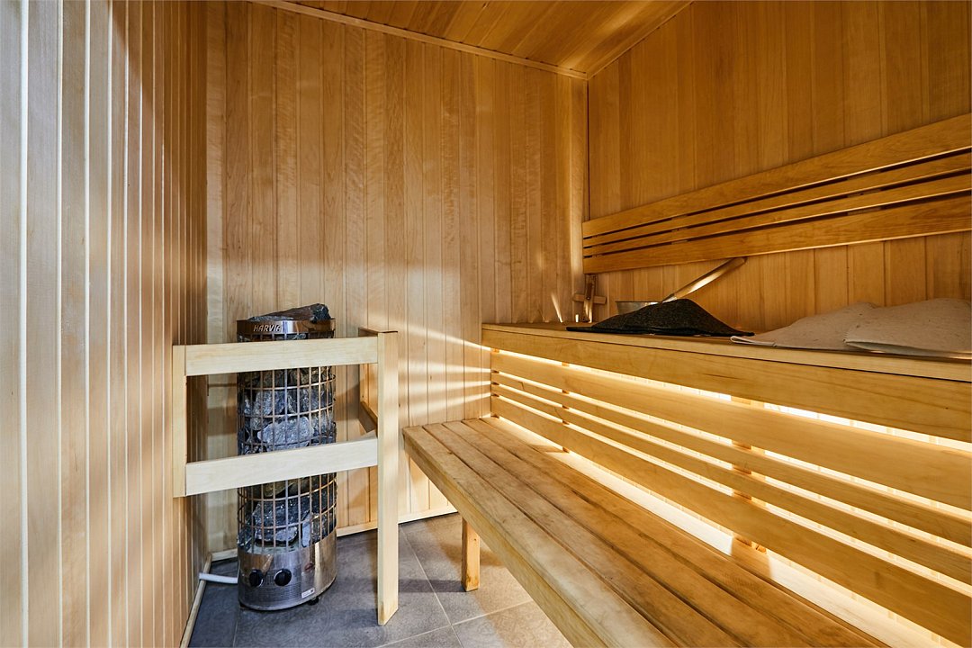 Коттедж 4-местный 2-комнатный (TWIN/DBL, с сауной)