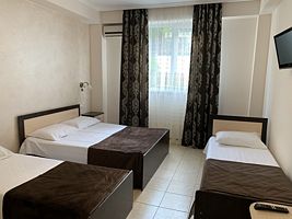 4х местный номер без балкона вид на бассейн и парковку, Отель Grand Asteri, Ольгинка