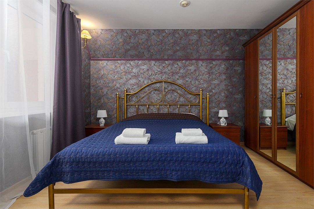 Люкс 4-местный 1-комнатный (с видом на горы)