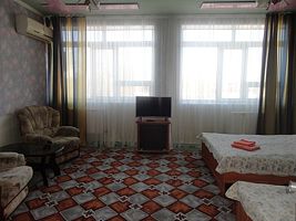 Стандарт двухместный с удобствами с большими кроватями, Гостиничный комплекс Маяк, Комсомольск-на-Амуре