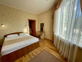 Семейный +, Гостиница Москва, Алушта