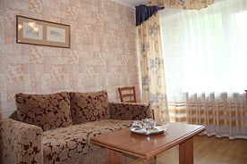 Двухместный двухкомнатный "комфорт" с ванной (корпус №3), Отель Пушкиногорье, Пушкинские Горы