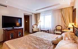 Номер Superior с красивым видом из окна, Загородный отель Moscow Country Club, Нахабино