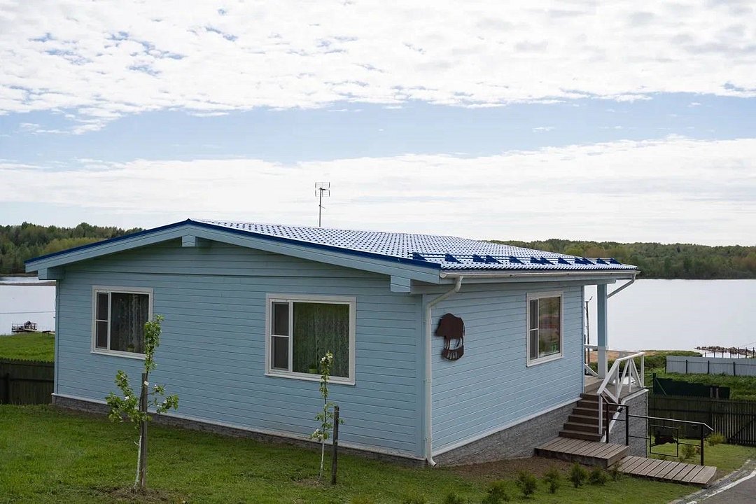 Дом 4-местный 3-комнатный (Большой, с камином и кухней)