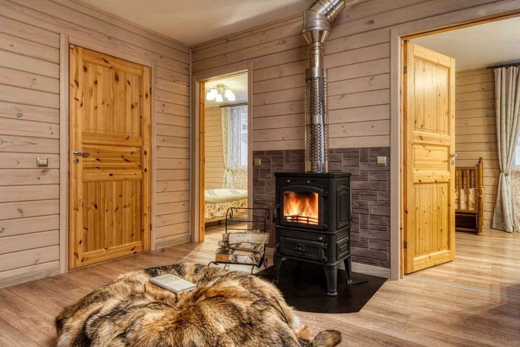 Дом 4-местный 3-комнатный (Большой, с камином и кухней)