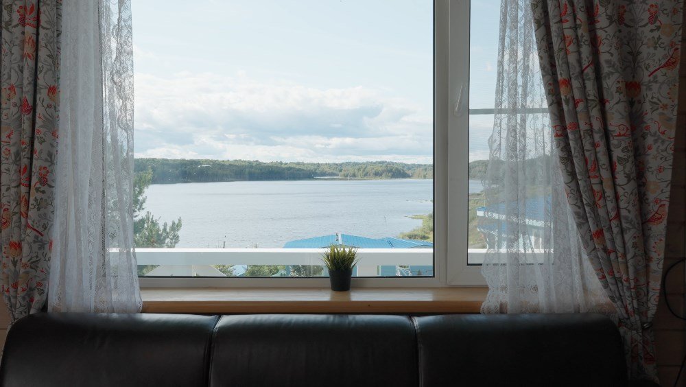 Дом 4-местный 3-комнатный (Большой, с камином и кухней)