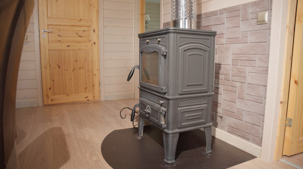 Дом 4-местный 3-комнатный (Большой, с камином и кухней)