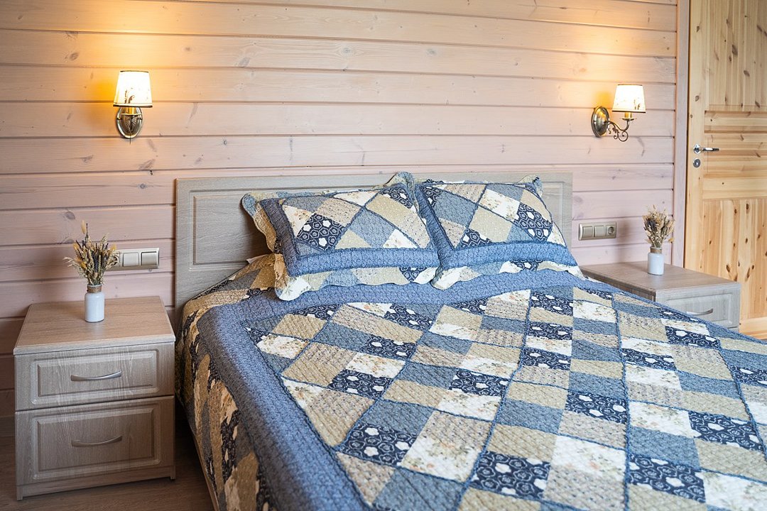 Дом 4-местный 3-комнатный (Большой, с камином и кухней)