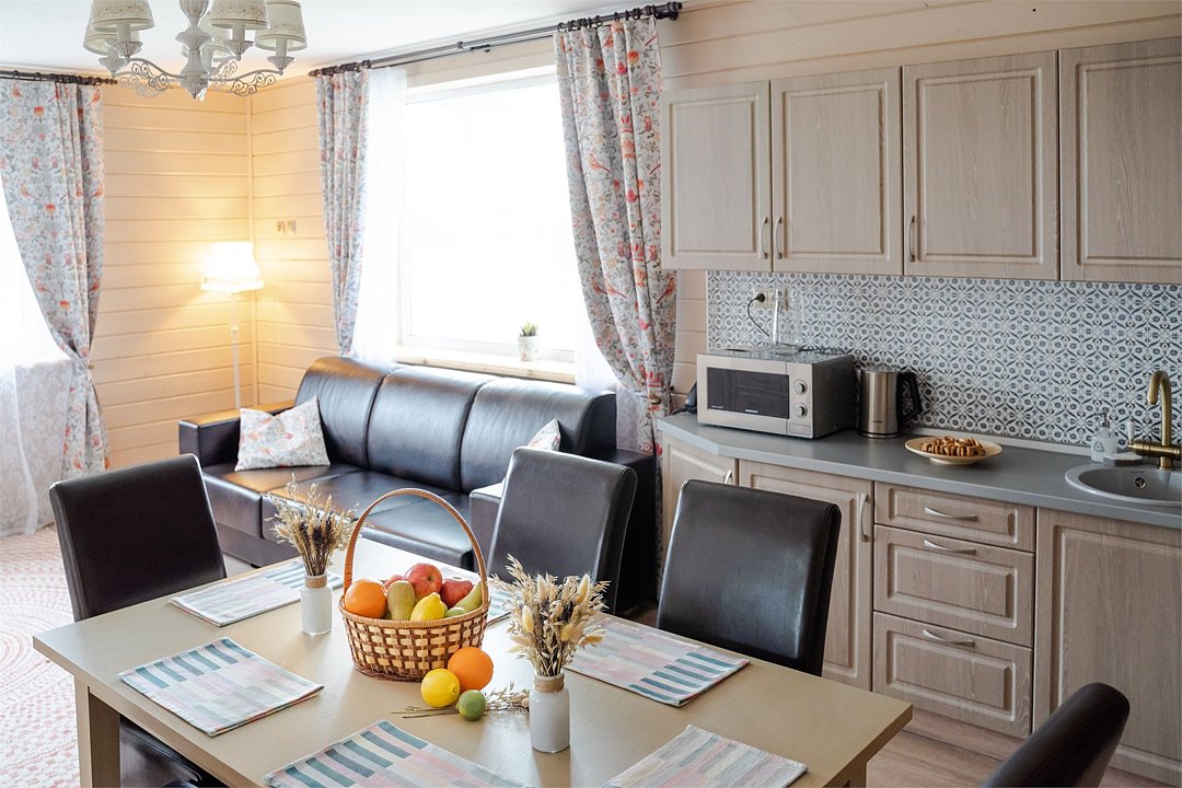 Дом 4-местный 3-комнатный (Большой, с камином и кухней)