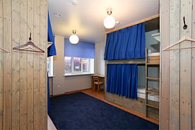 Кровать в шестиместном номере для женщин, KD Hostel, Калининград