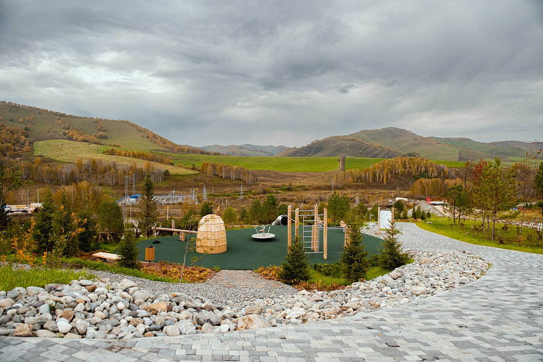 Качели — Отель «Altai Palace Курорт Сибирская Монета», урочище Каим
