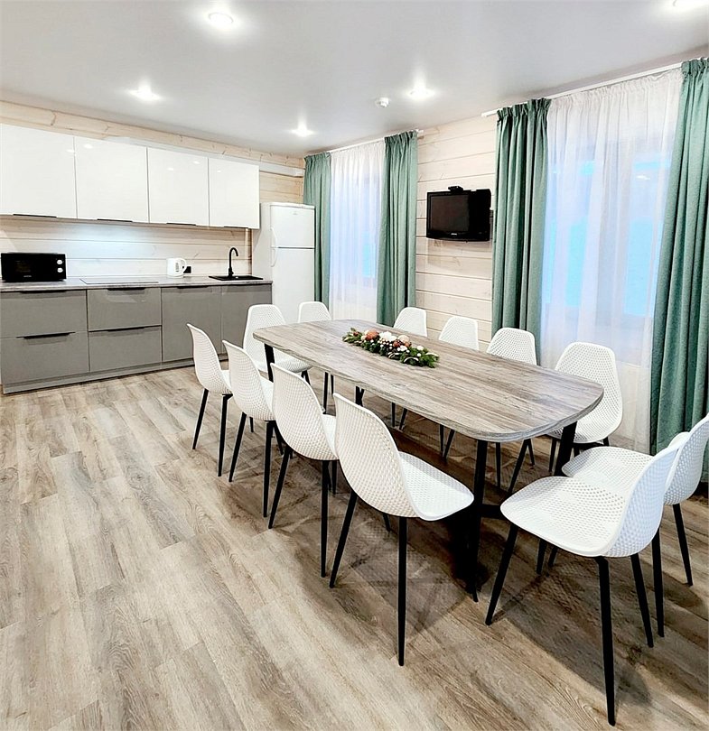 Коттедж 12-местный 7-комнатный (Друзья)