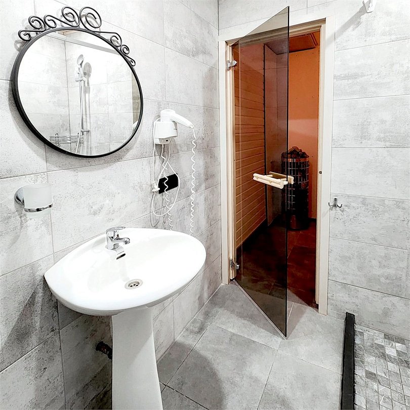 Коттедж 12-местный 7-комнатный (Друзья)