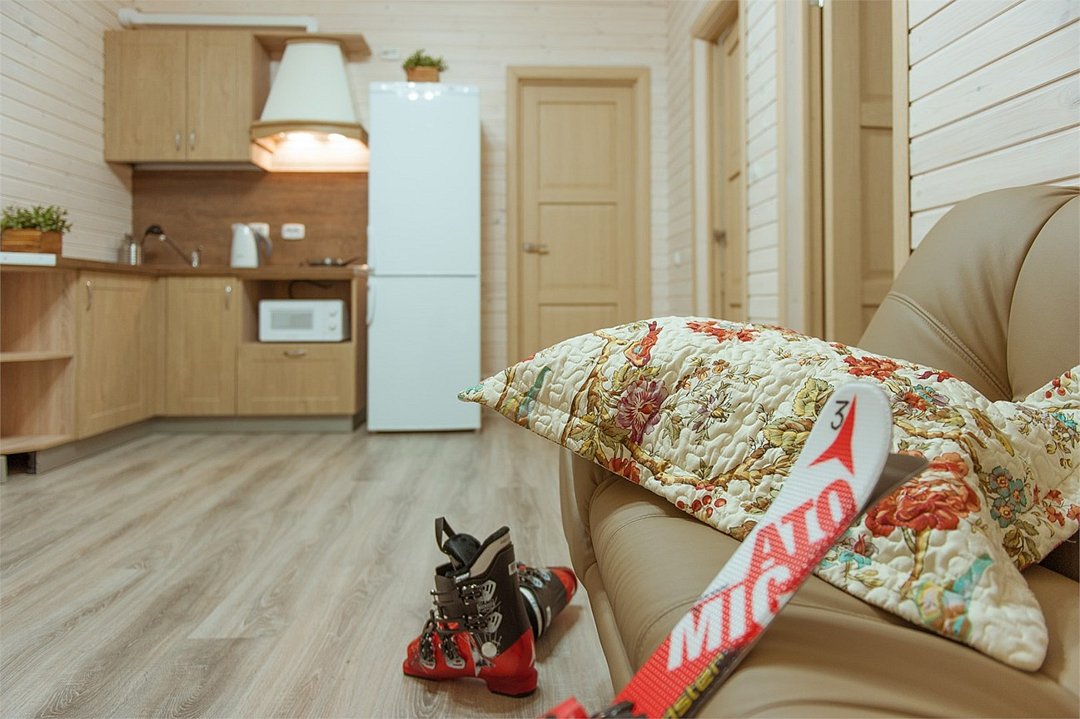 Коттедж 4-местный 2-комнатный (Семья +)