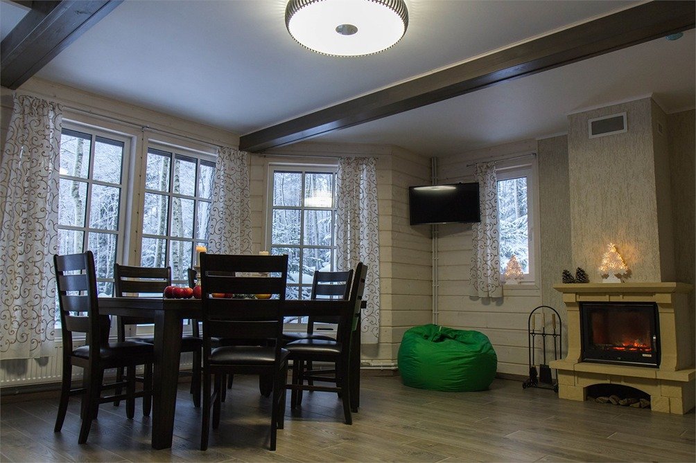 Коттедж 6-местный 3-комнатный (Фаворит)